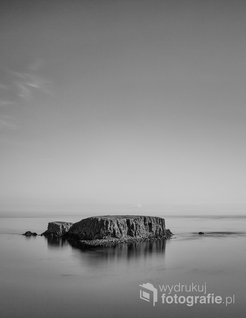 Fotografia Wyspy Owczej została wykonana na północnym wybrzeżu Irlandii Północnej w hrabstwie Antrim.