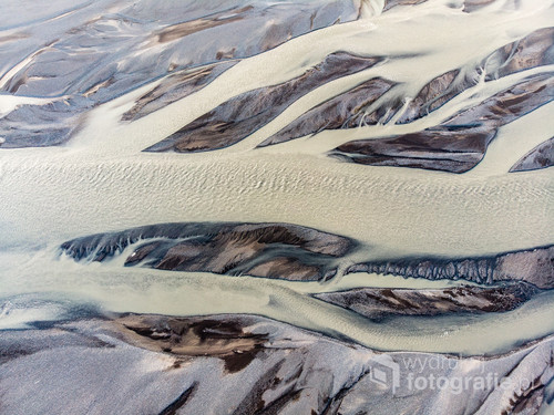 Rzeka lodowcowa z drona, Islandia