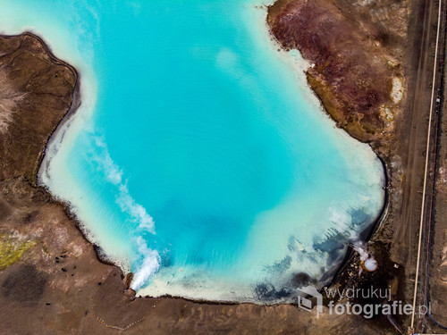 Blue Lake z drona, okolice Myvatn, Islandia