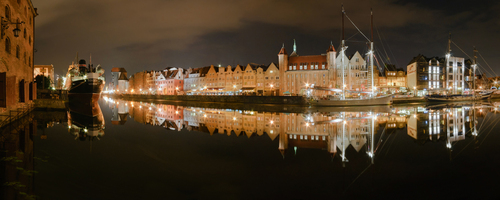 Gdańsk, panorama z kilku poziomych kadrów, zdjęcie otrzymało brązowy medal w międzynarodowym konkursie EPSON Pano Awards.