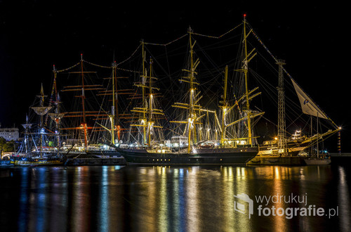 Druga odsłona nocnego portu w Gdyni podczas międzynarodowego zlotu wielkich żaglowców 2014r