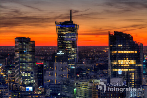 Centrum Warszawy o zachodzie Słońca