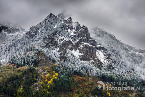 Walka zimy z jesienią w Tatrach.