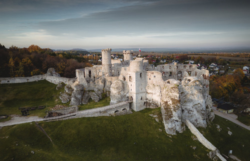 Ruiny zamku w Ogrodzieńcu, jesienie