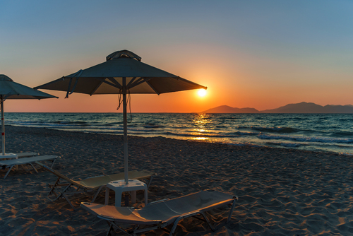 Zachód słońca nad morzem Egejskim na wyspie Kos