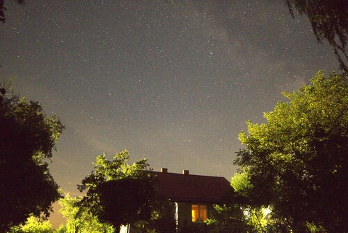 Zdjęcie zostało wykonane w noc spadających gwiazd rodu perseidów