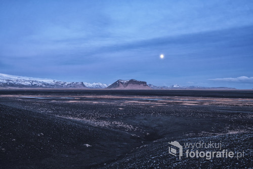 Iceland Full Moon, Islandia