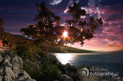 Zdjęcie wykonane na skalistym brzegu w Crickvienicy w Chorwacji
Tuż koło domków Kayak 