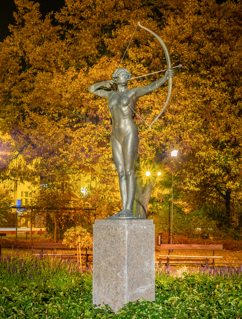 Pomnik Łuczniczki w Bydgoszczy wykonany jesienią