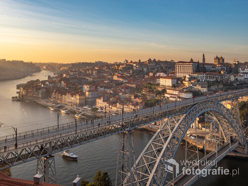 Most Ponte Dom Luís I. Wizytówka Porto, którą musi obejrzeć każdy odwiedzający to miasto :)