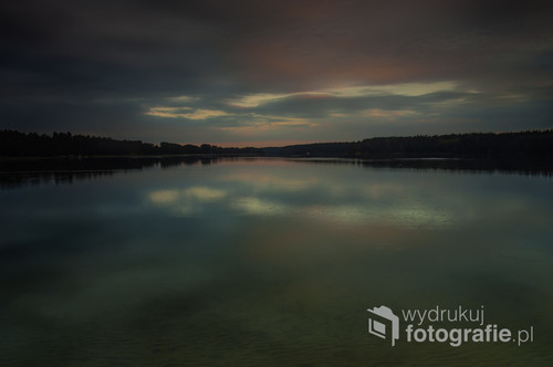 Zdjęcie wykonałam  nad jeziorem  Białym, przed wschodem słońca
