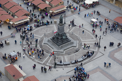 Pomnik Adama Mickiewicza na krakowskim rynku