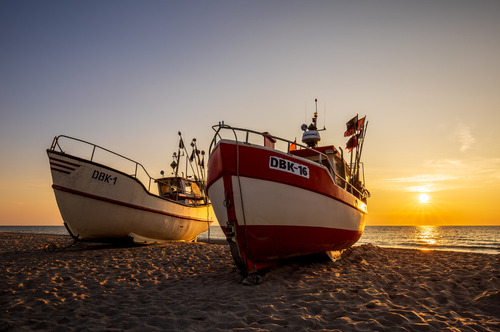 Zachód słońca na plaży w Dąbkach, 06.2025.
